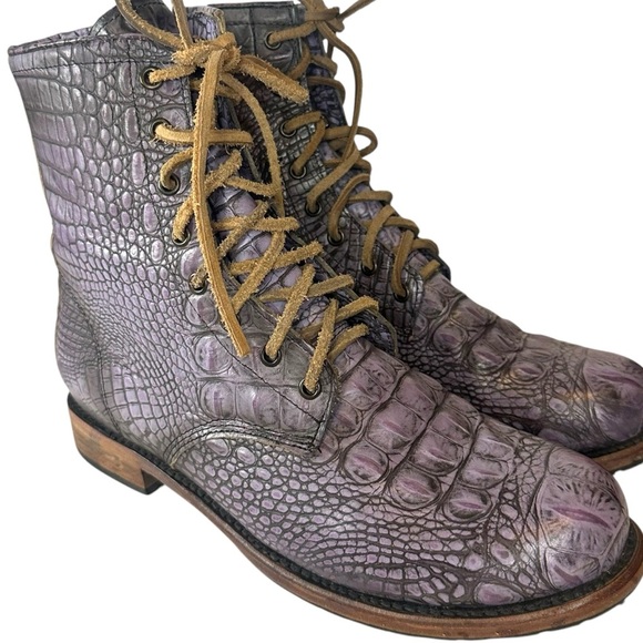 Freebird by Lace Up Manchester Lilac Croc Combat Boots Size 12 - Picture 2 of 12